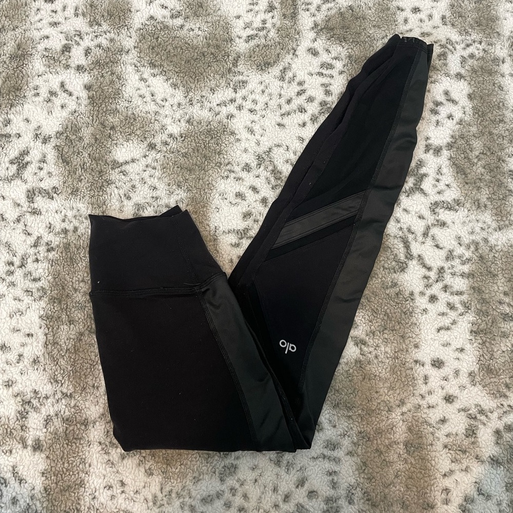 ALO Yoga Black High-Waist Leggings with Mesh Insets